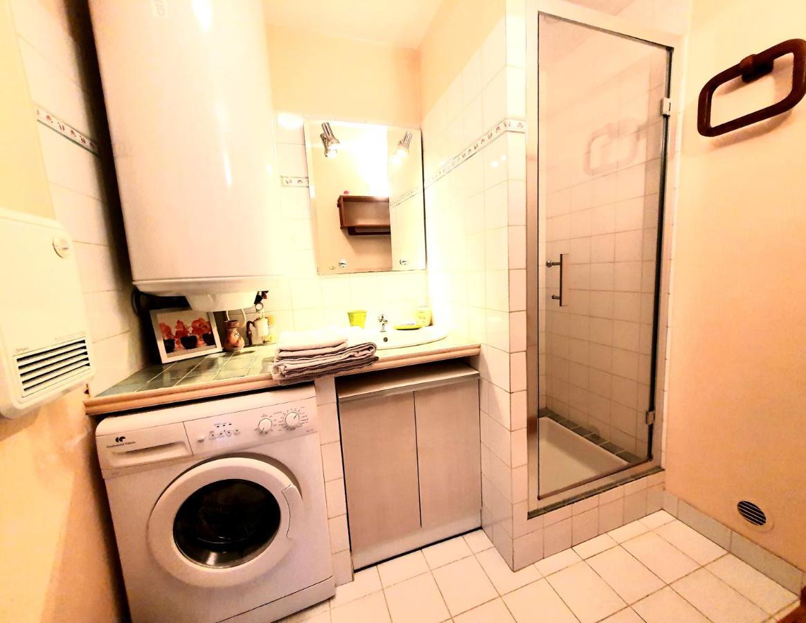 Le Nid De Darshan 2 Personnes Collobrieres Luaran gambar